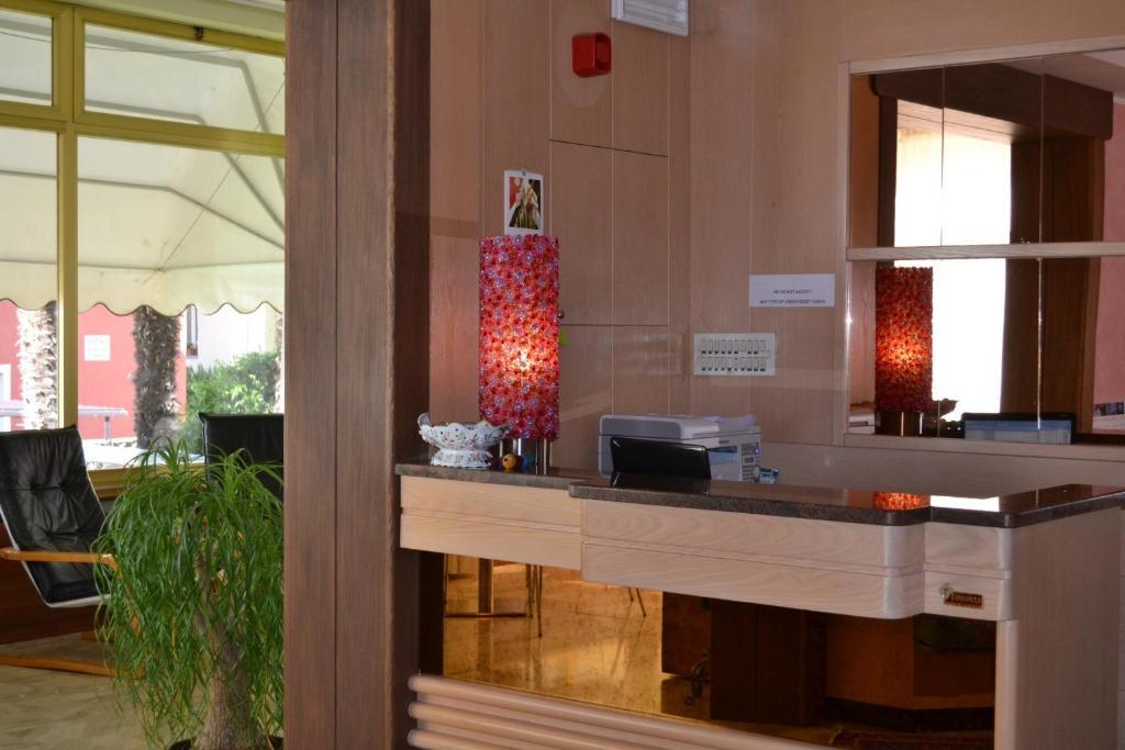 Villa Orchidea Nago-Torbole Bagian luar foto