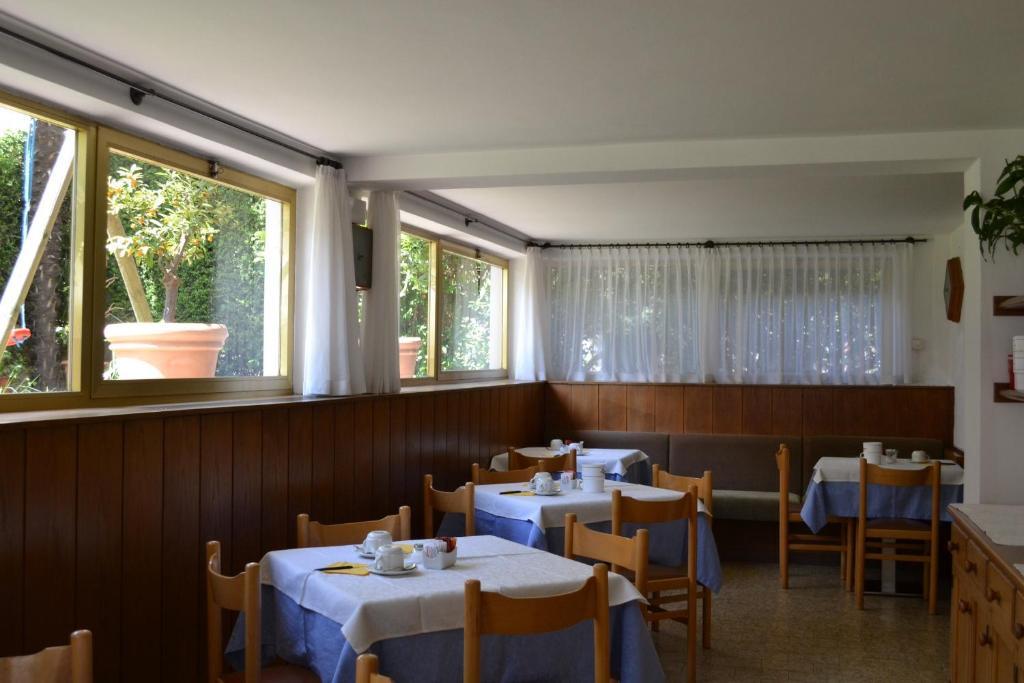 Villa Orchidea Nago-Torbole Bagian luar foto