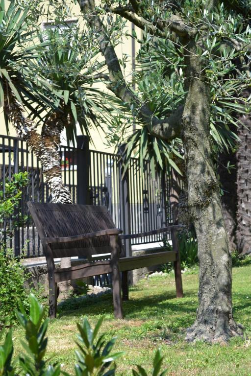Villa Orchidea Nago-Torbole Bagian luar foto