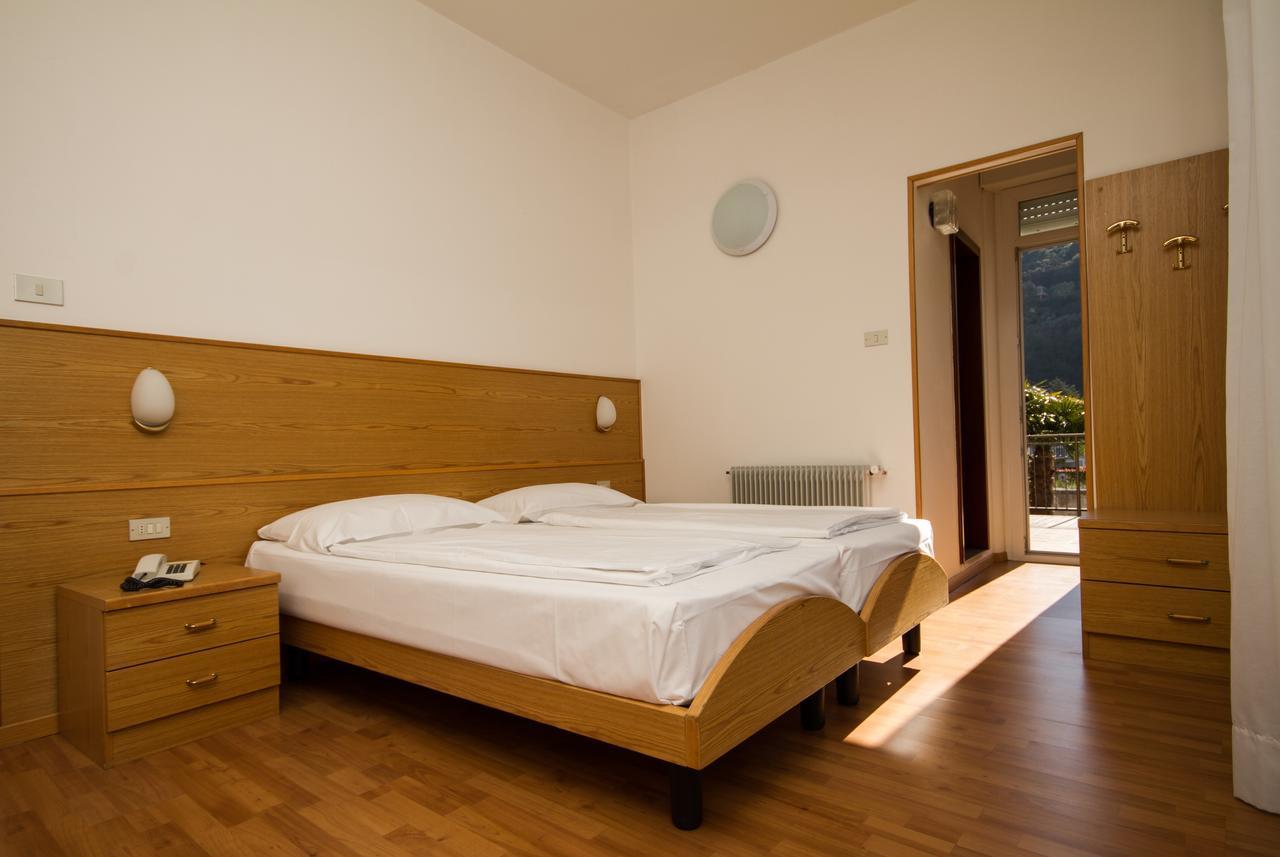 Villa Orchidea Nago-Torbole Bagian luar foto