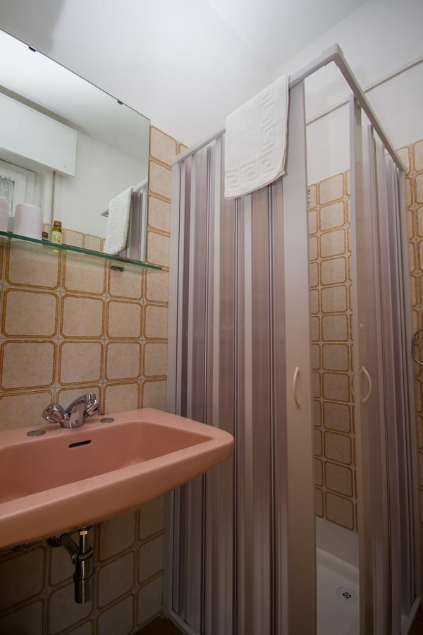 Villa Orchidea Nago-Torbole Bagian luar foto